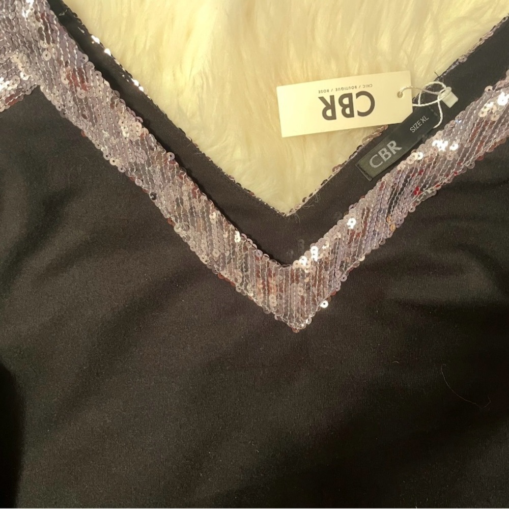 Soft sweater with silver sequins XL NWT - Picture 3 of 5